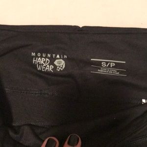 Mountain Hardwear Pants - Mountain Hardwear black leggings Mountain Hardwear Pants - Mountain Hardwear black leggings